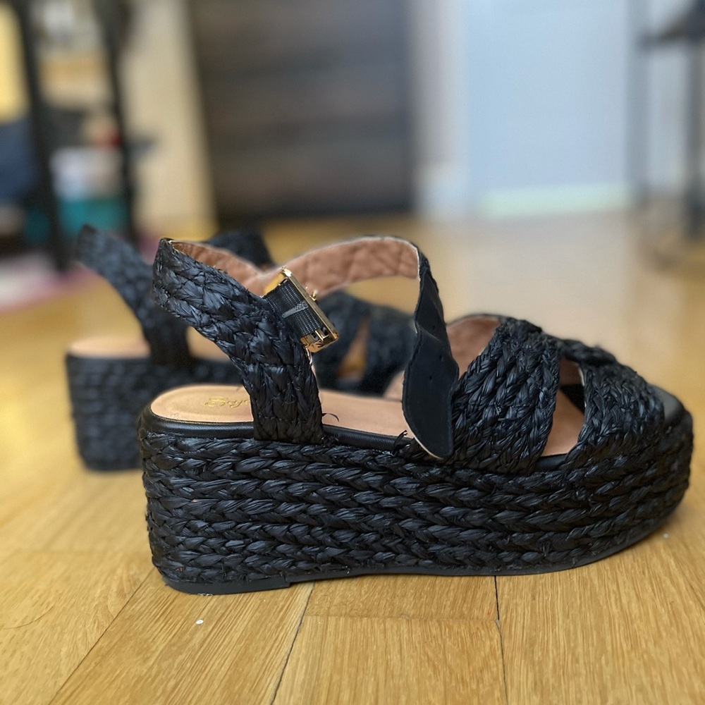 Seychelles Glistening Wedge Sandal